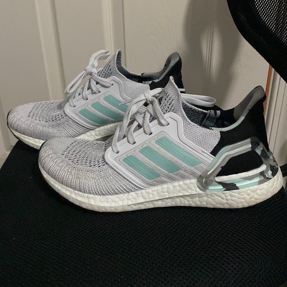 adidas gazelle silver green womens adidas Originals White & Green Ultraboost 22 Sneakers